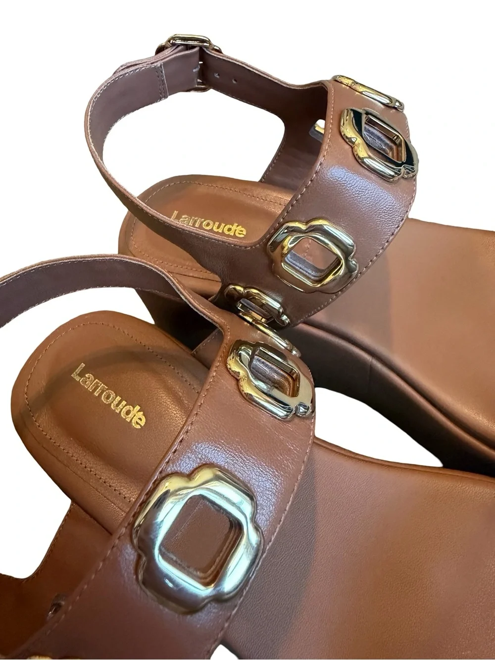 Larroude size 10